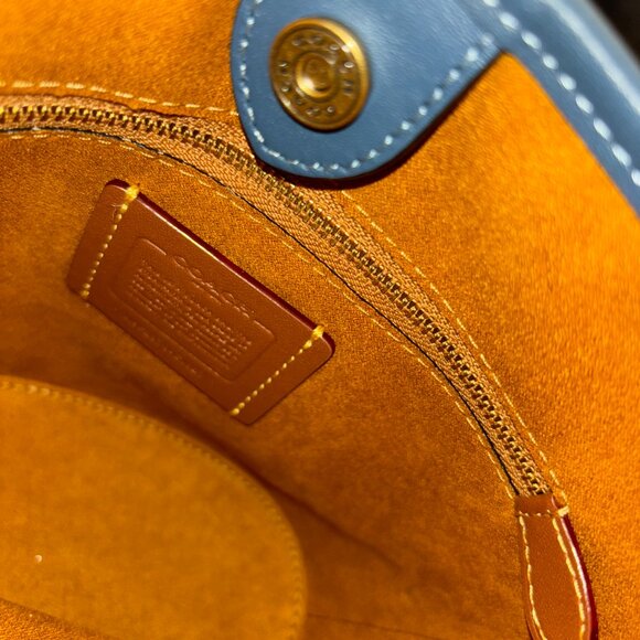 Coach Dakota Leather Bucket Bag 16 - Picture 5 of 6